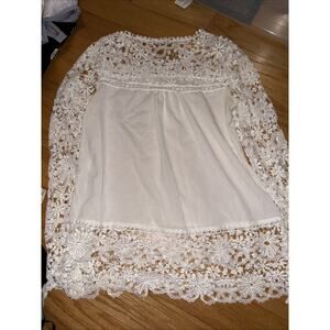 Oioninos Women’s Size Medium Lacy White Blouse PREOWNED